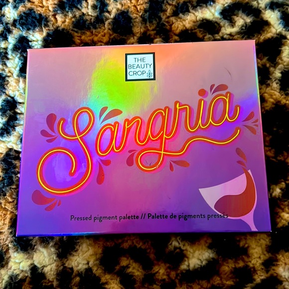 The Beauty Crop Sangria Eye Shadow Palette 💜 - Picture 3 of 5